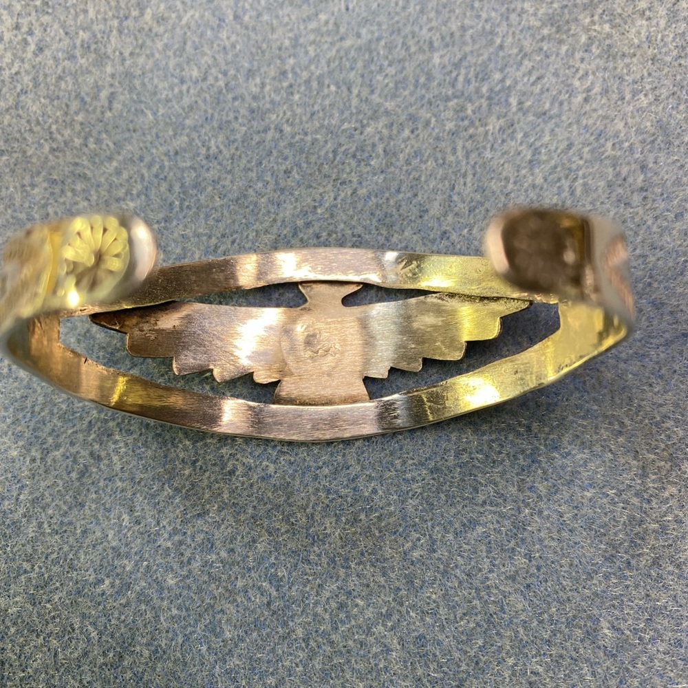Native American design silver Thunderbird bangle - Picture 6 of 9